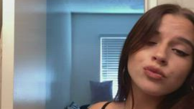 While I was getting ready for school I got a little horny... I just had to show 