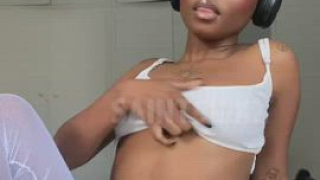 say YES if you would fuck me on the first date