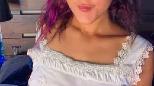 Cum on my latina tits