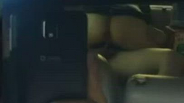 Fucking in the Uber during a traffic jam