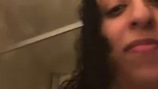 (f) what do you think of my naked arab body fresh out of the shower?