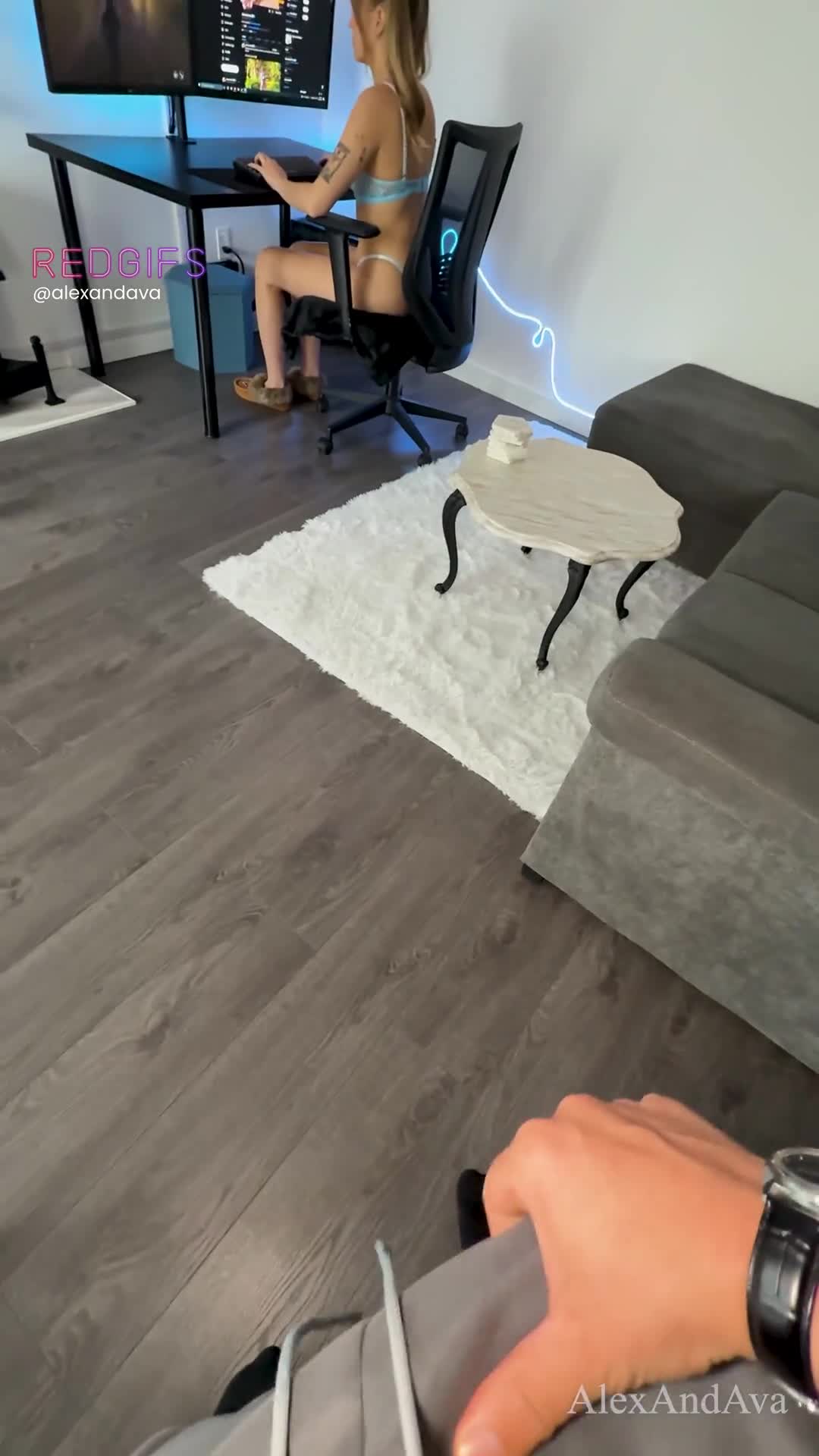 Live Cam