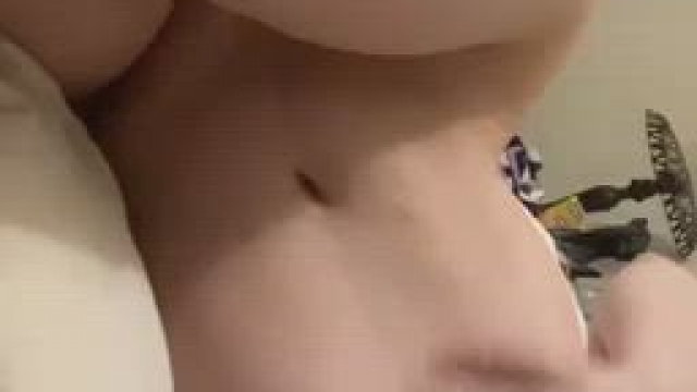 Need some good hands to feel me up