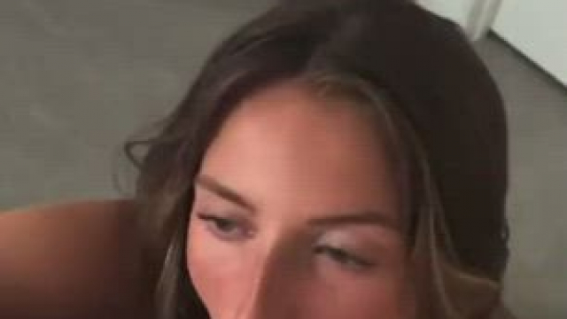 She Loves Taking Huge Loads