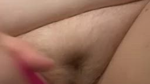 My pussy is so thick, you can’t tell I’m squirting.