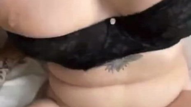 It’s hard to restrain these tits ;)