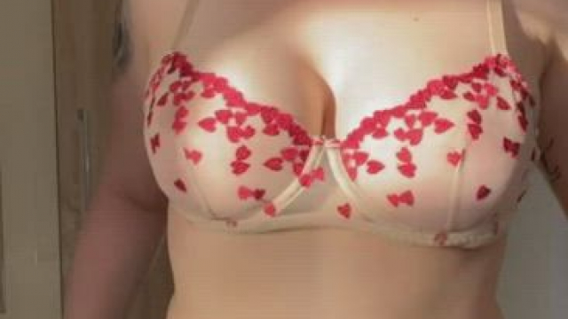 I won’t make a sound like a good doll, promise