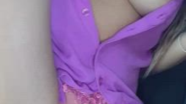 There’s plenty of room for you to join mommy in the back seat