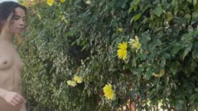 sometimes you just gotta stop and smell the roses ??