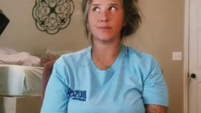 Even from the front you know that ass is thick