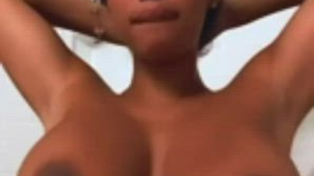 Dude this girl is gorgeous