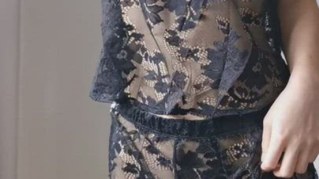 No one expects a 4'11 girl to whip out these titties [OC]