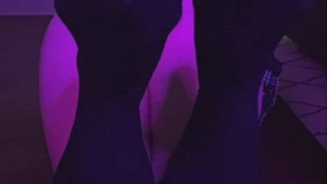 bugs bunny challenge from the back (;