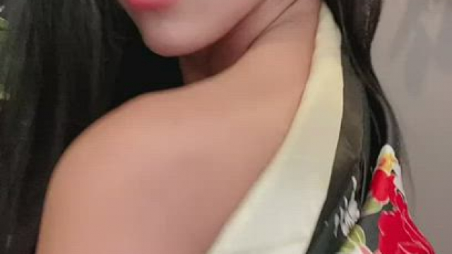 Want your Junk clapped between these