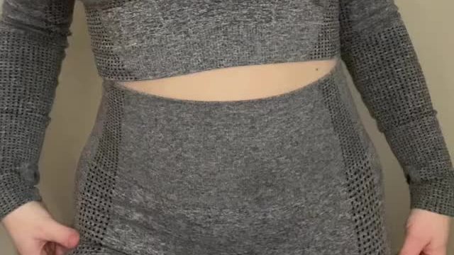 This top hugs my boobs so well, I don’t need a bra 