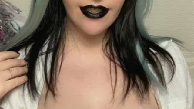 Are nerdy goth girls appreciated here