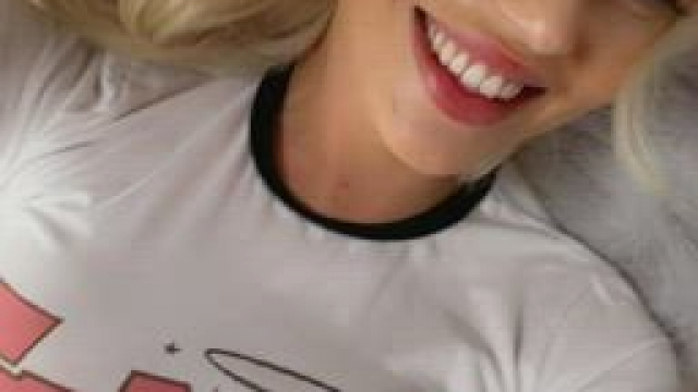 This fuckdoll needs your cream