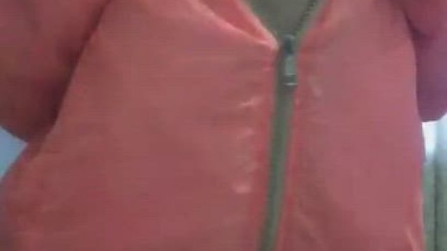 Sharing My Big Butt with Internet Extrangers to Show Him I Am a Real Whore.