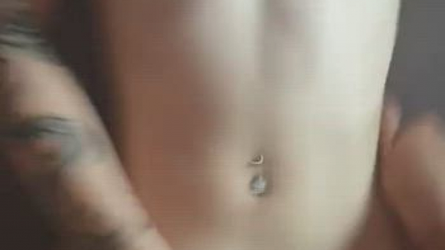 A load on my belly (19 secs in);)