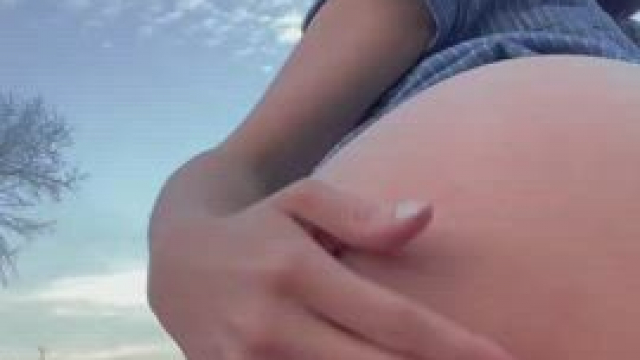 Loving this perfect picnic weather