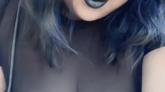 I figured you would like this from the other day also 