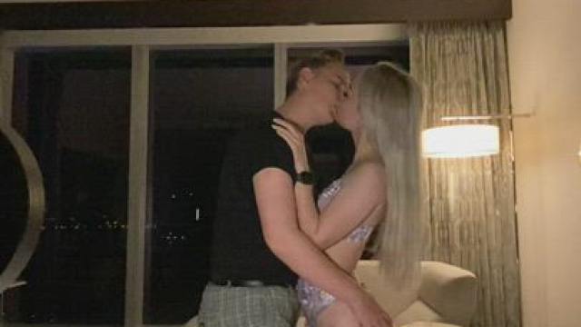 Now hiring a cameraman to get a better shot…