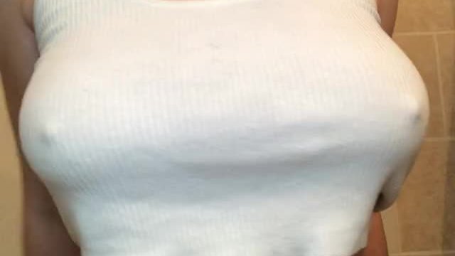 Woke up horny. Good morning ;)