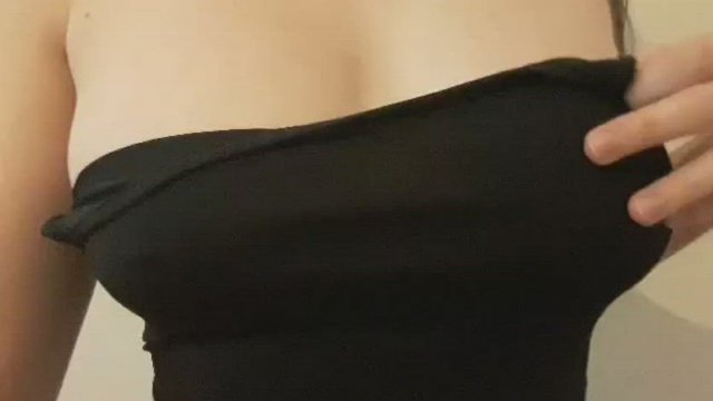 Posting on Reddit kinda makes me horny