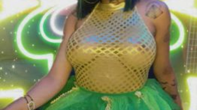 All Neon while on my Knees, Daddy