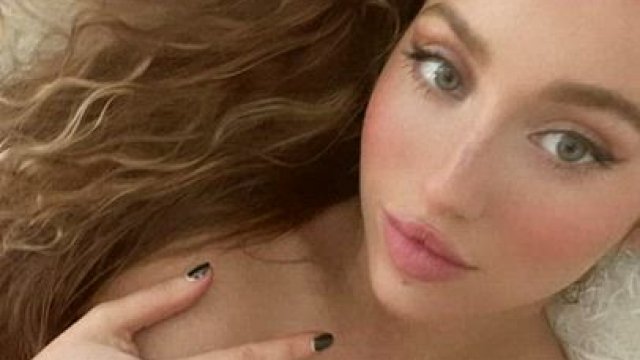 I just want someone to go down on me every morning