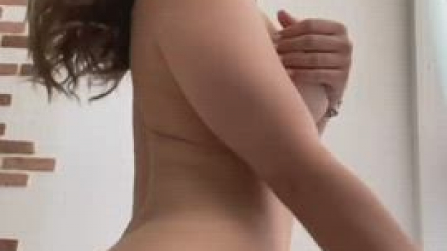 I really need that u grab my titty while i ride u