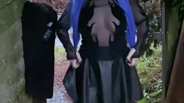 Big tiddy goth tease