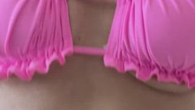 Have some bouncing titties babe..