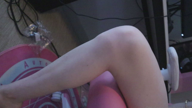 Hannahuwu new content - F0lder B3l0w