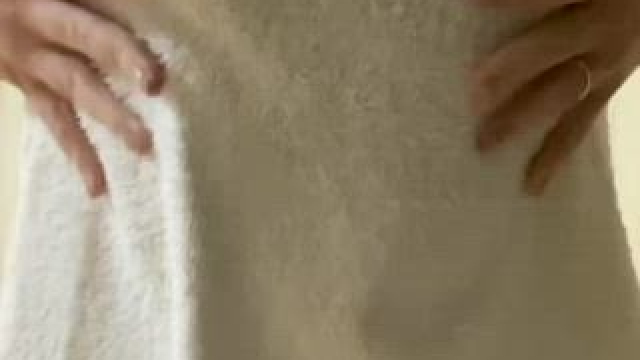 I know most guys prefer thick girls but what about a tiny fit college girl like 