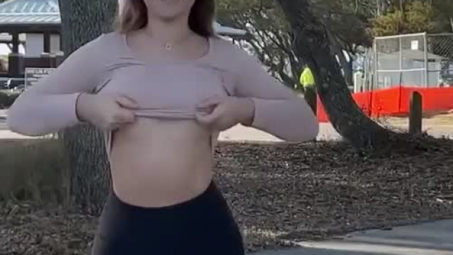 i love scaring families away ;)