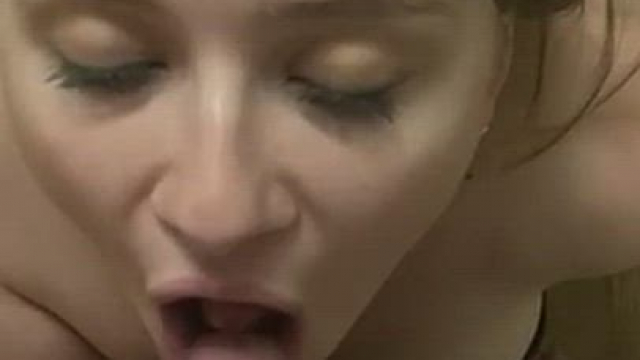I let my bestfriend cum in my mouth