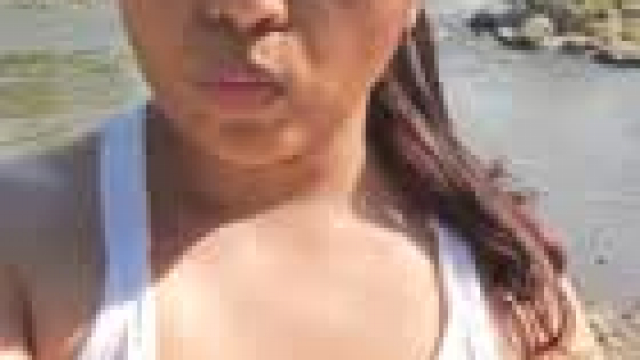 Kinda want you to get off to my porn...kinda want us to fall in love as we fuck 