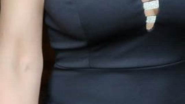 I absolutely love being watched by complete strangers