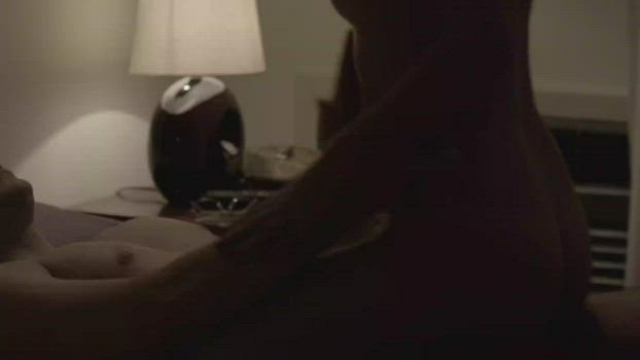 Sophia Reis in O Negocio