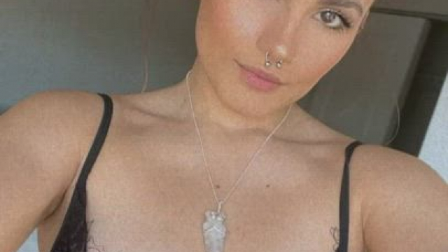 Want to know what it’s like when I ride your face?