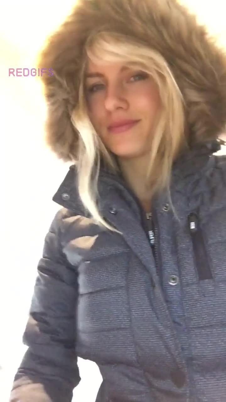 Live Cam