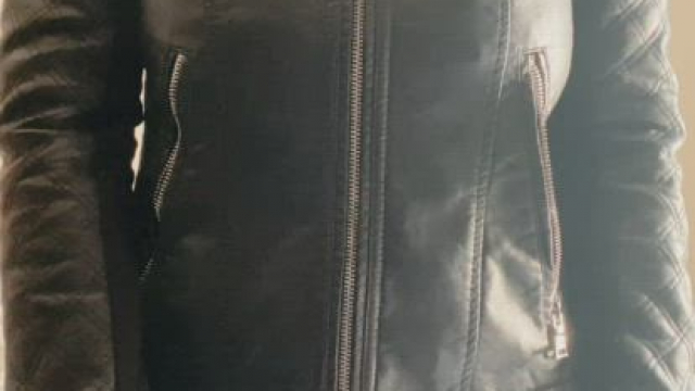 Why did Adele cross the road? To say hello from the other side.