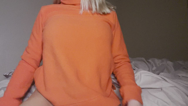 Is anyone awake and horny as me