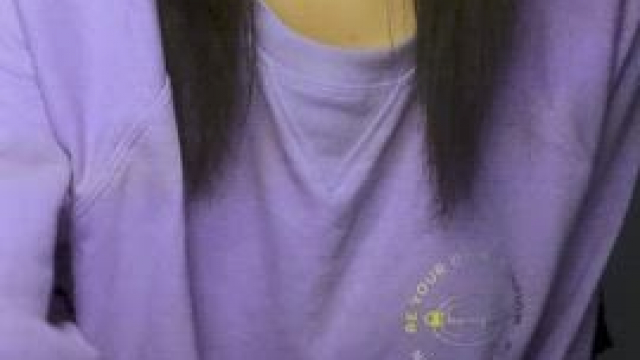 34DDs 5-feet tall 105lbs