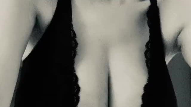 Woow ( Her Free Content In Comment below )