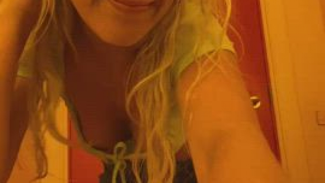 Almost got caught masturbating in Victoria's Secret