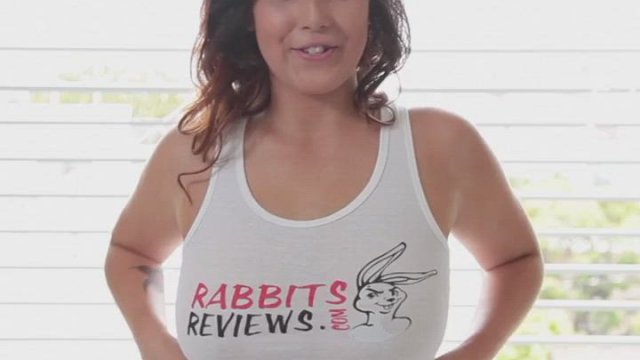 Revealing her cute boobs