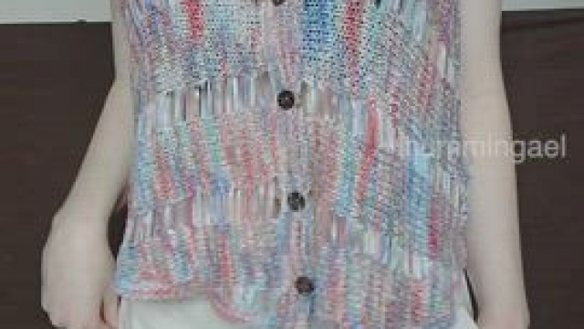 Please enjoy this little reenactment of me discovering I love getting naked on t