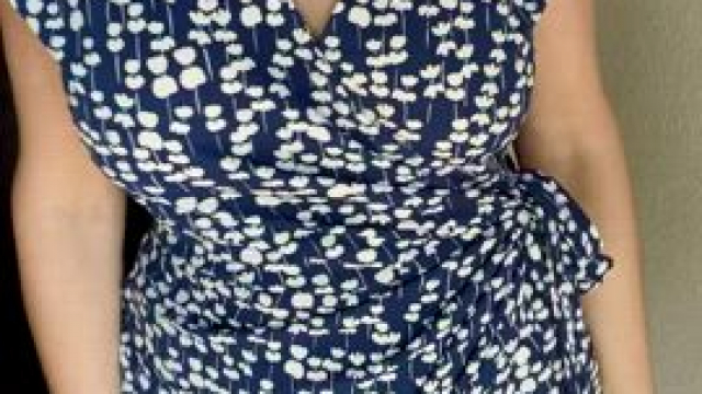 From Mom to MILF in a matter of seconds... 40F